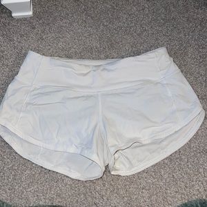 speed up 2.5 lululemon shorts